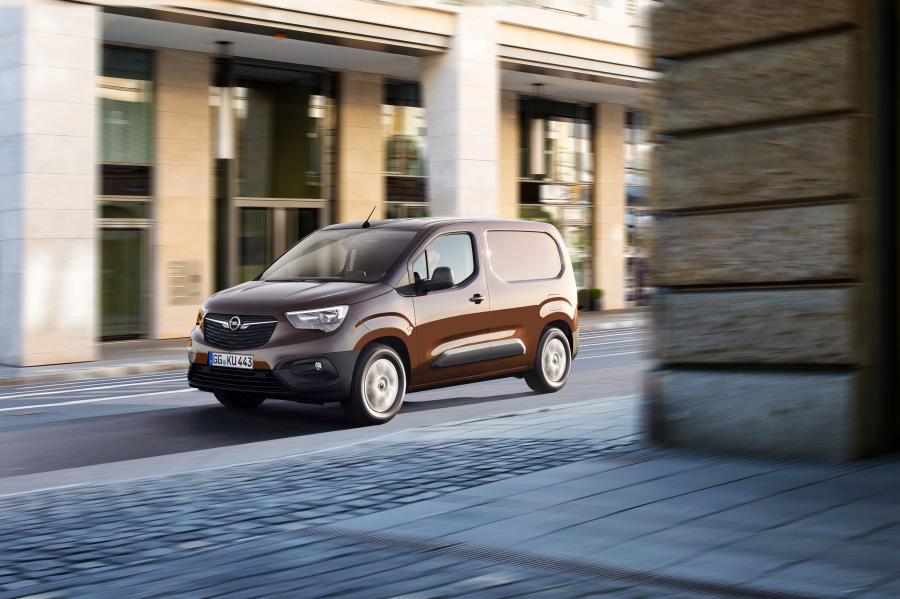  Opel Combo 2018 года  (фото 4 из 10)